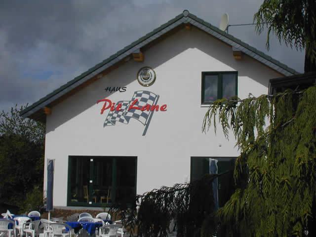 Hotel Pit Lane "Home Of Motorsport" Nürburg Exterior foto